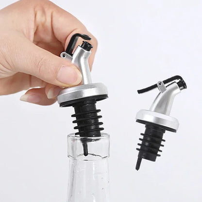 2Pcs Rubber Oil Bottle Stopper Controllable Leak Proof Oil Nozzle Sauce Vinegar Seasoning Bottle Stopper Kitchen Accessory